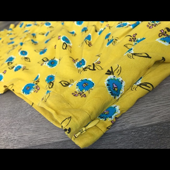 Sunny Floral Mini Skirt - Picture 2 of 3